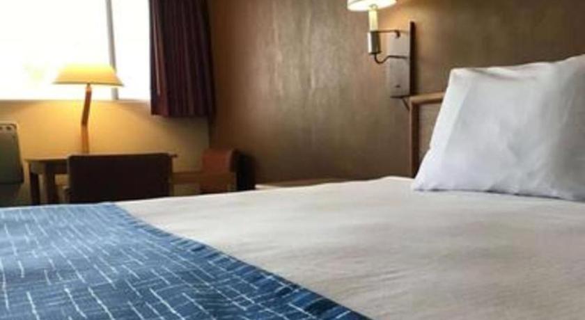 Travelodge By Wyndham Powell Eksteriør billede