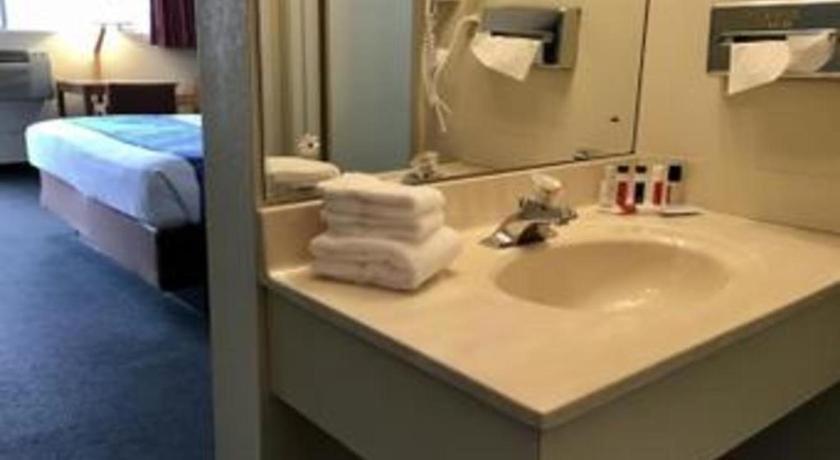 Travelodge By Wyndham Powell Eksteriør billede